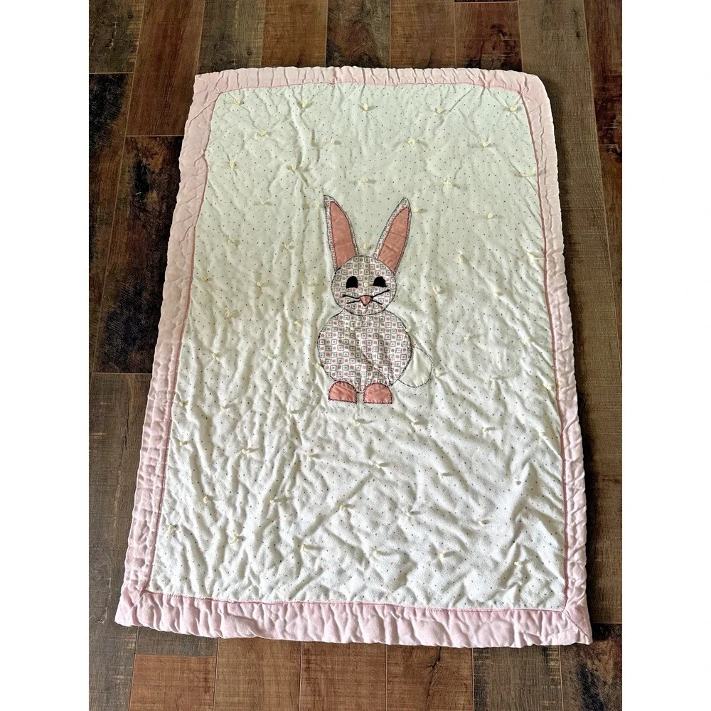 Quilt Flannel Hand Quilted Embroidered Baby Blanket‎ Cotton Bunny Vtg 52 